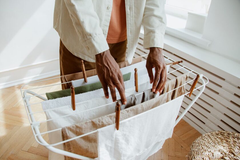 &Eacute;tendoir chauffant pliant avec housse Relaxdays